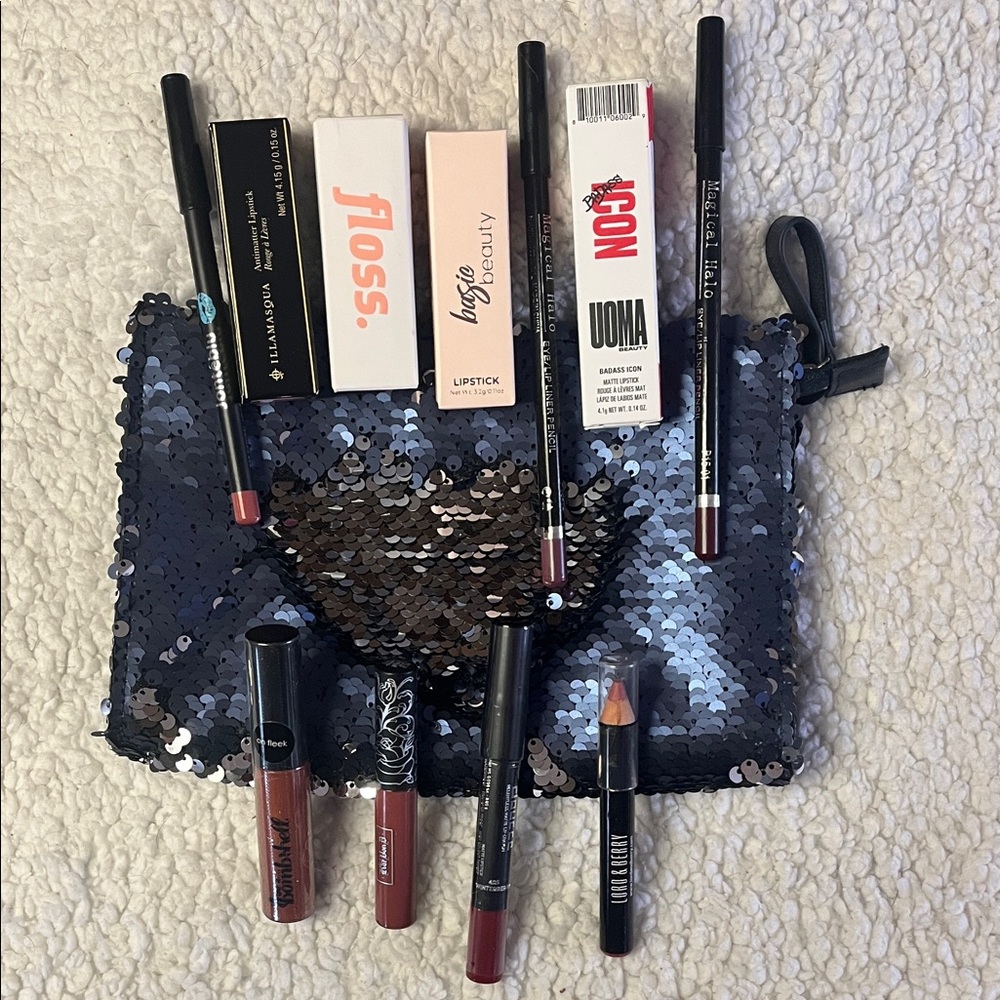 Lipstick/ lip liner  Collection - Bold Red and Pink